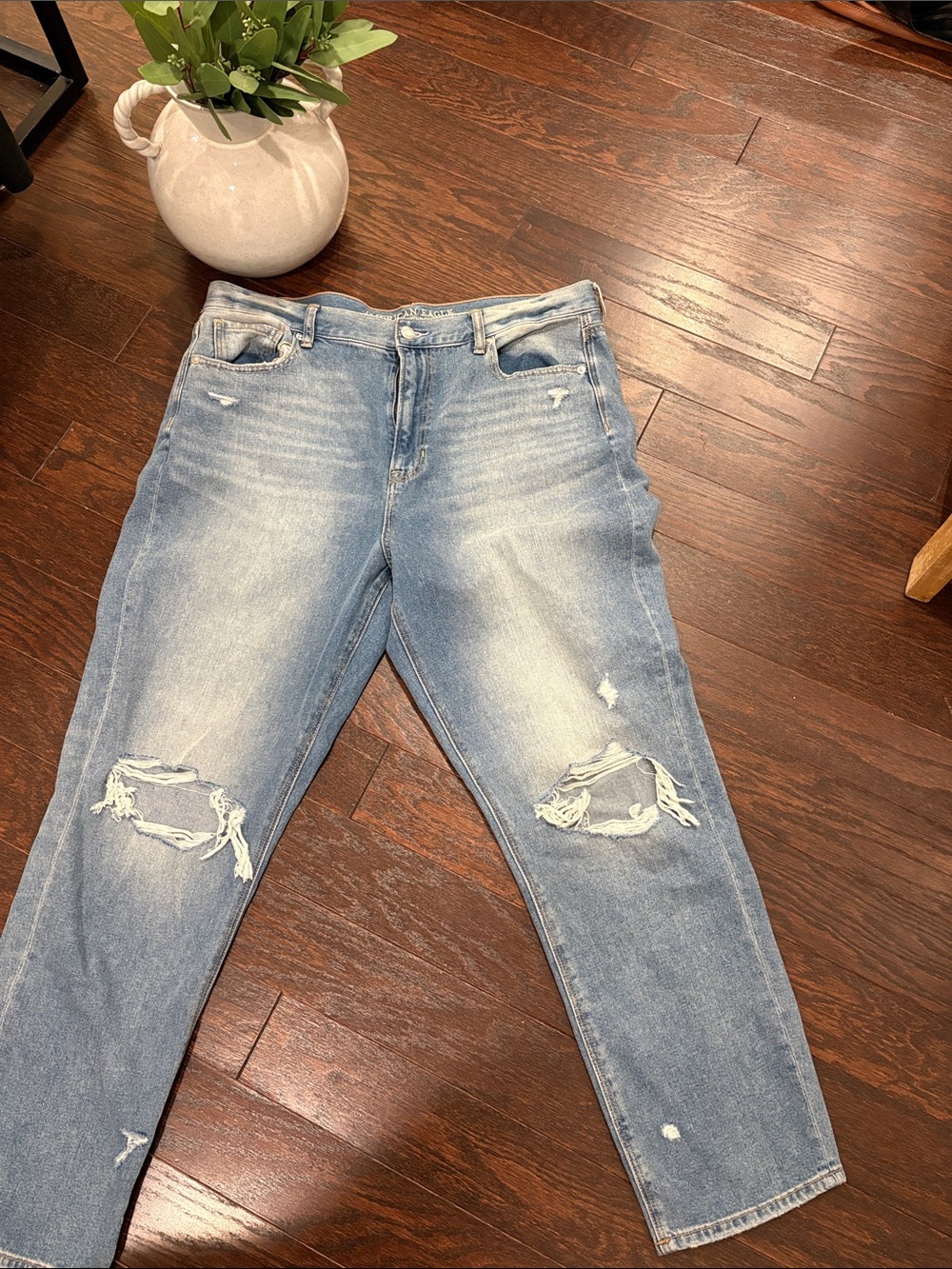 American Eagle Outfitters Light Wash Distressed Boyfriend Jeans
